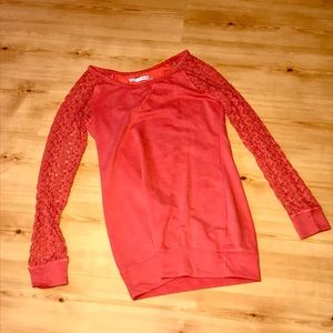 Long sleeve shirt. Soft and cute!